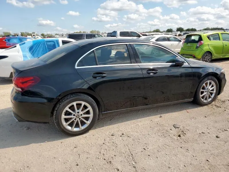 2019 MERCEDES-BENZ A 220  