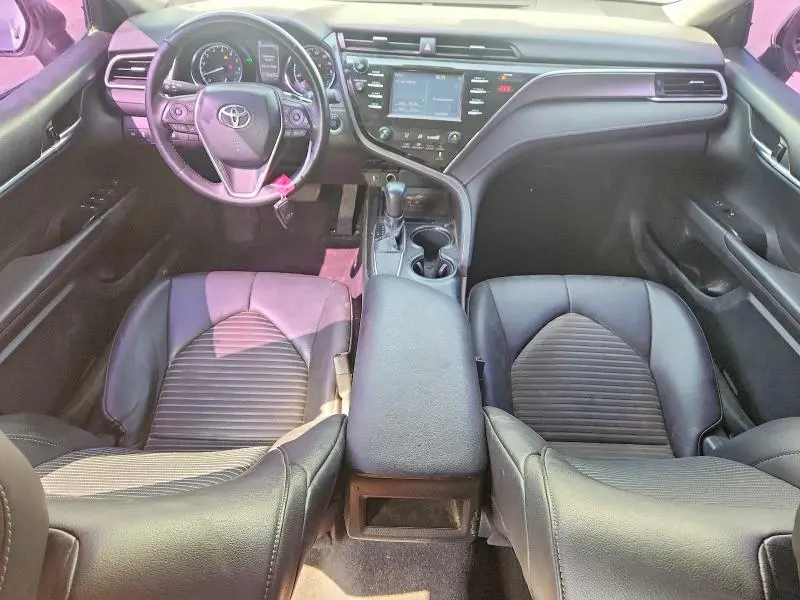 2018 TOYOTA CAMRY SE  