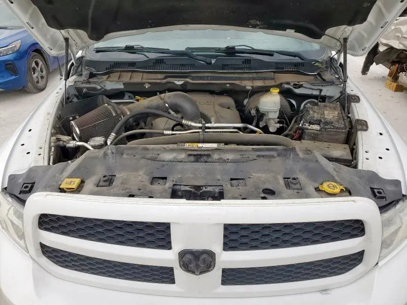 2014 RAM 1500 ST  
