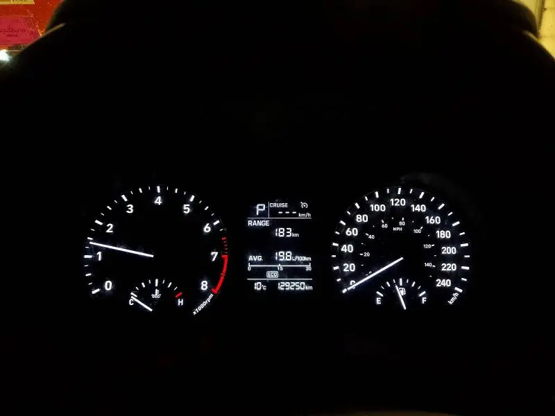 2019 HYUNDAI KONA SE  