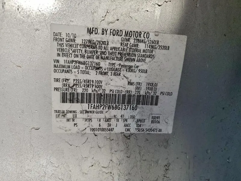 2011 FORD TAURUS LIMITED  