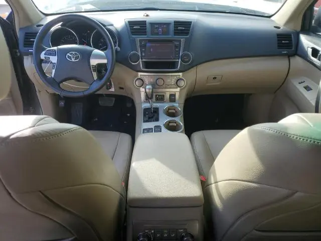 2013 TOYOTA HIGHLANDER BASE  