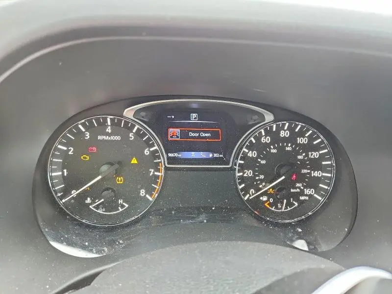 2019 NISSAN PATHFINDER SV  