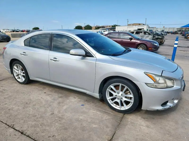 2010 NISSAN MAXIMA 3.5 S  