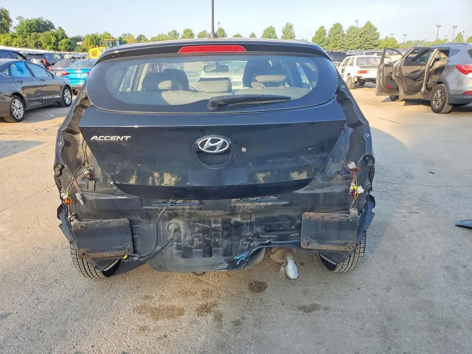 2014 HYUNDAI ACCENT GS  