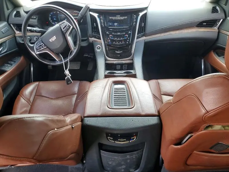 2019 CADILLAC ESCALADE LUXURY  