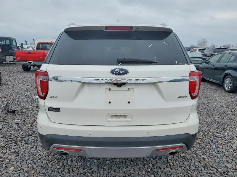 2017 FORD EXPLORER XLT  