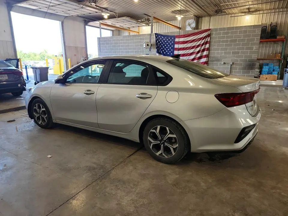 2021 KIA FORTE LXS  