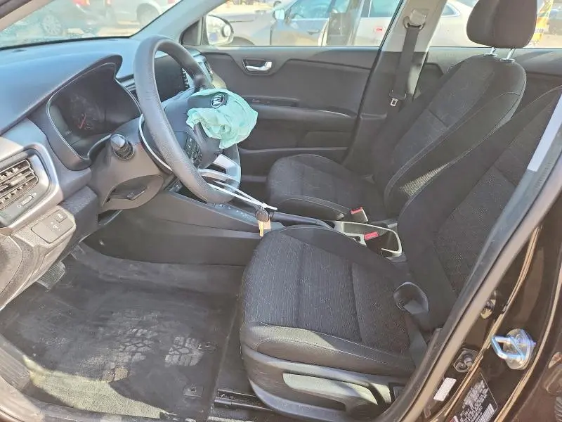 2021 KIA RIO LX  