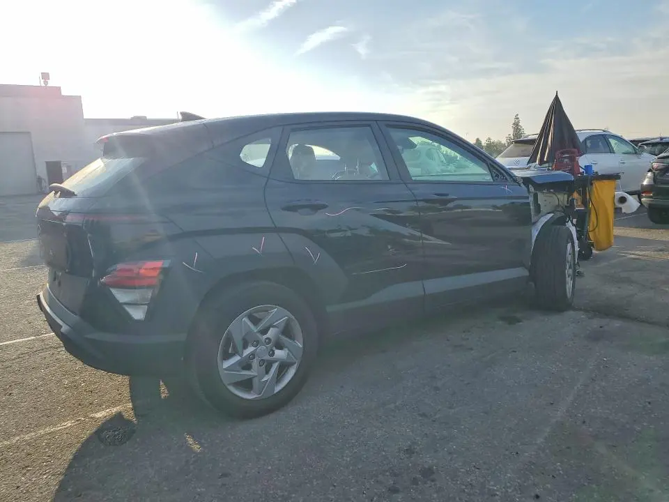 2024 HYUNDAI KONA SE  