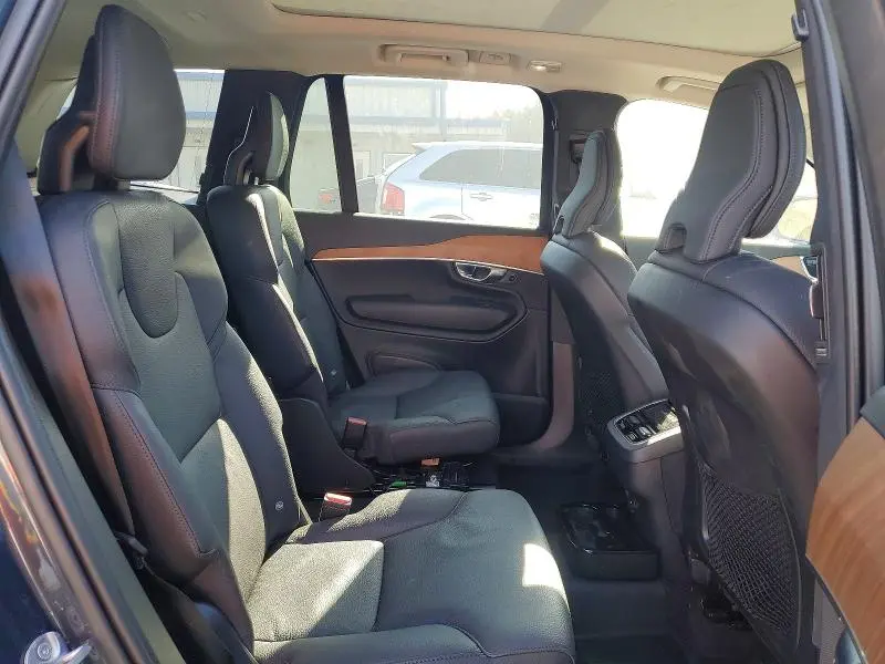 2025 VOLVO XC90 PLUS  