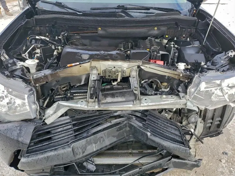 2015 MITSUBISHI OUTLANDER SE  