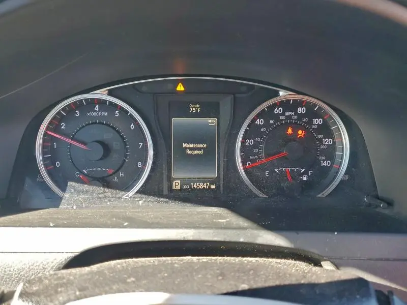 2016 TOYOTA CAMRY LE  