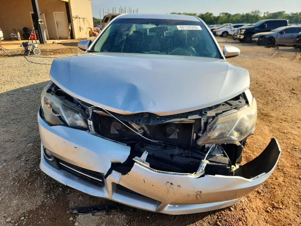 2012 TOYOTA CAMRY SE  