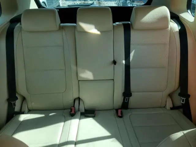 2011 VOLKSWAGEN TIGUAN S  