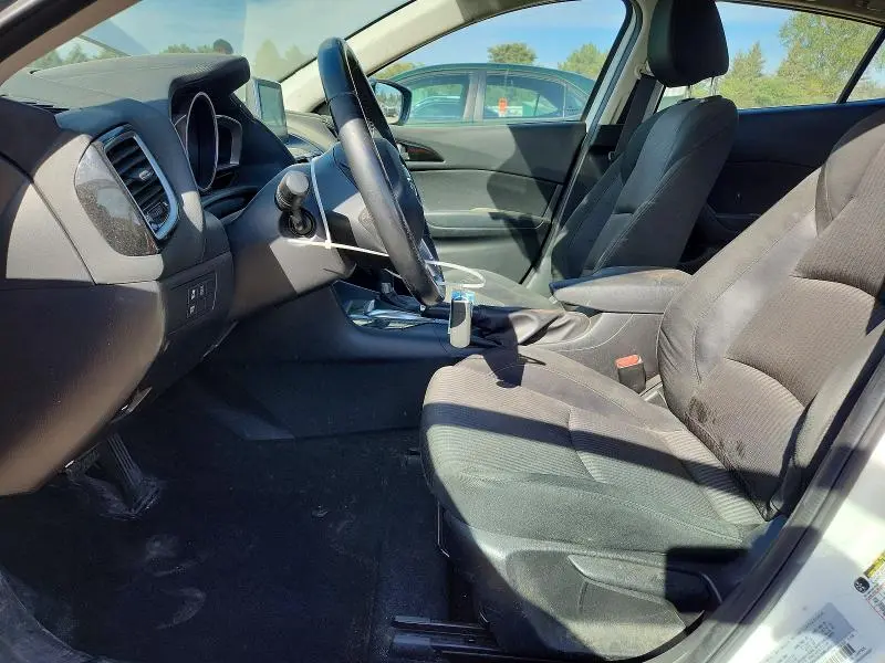 2015 MAZDA 3 TOURING  
