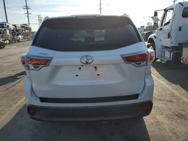 2015 TOYOTA HIGHLANDER LE  