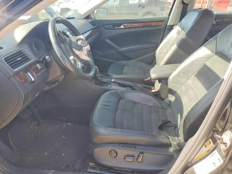 2013 VOLKSWAGEN PASSAT SEL  