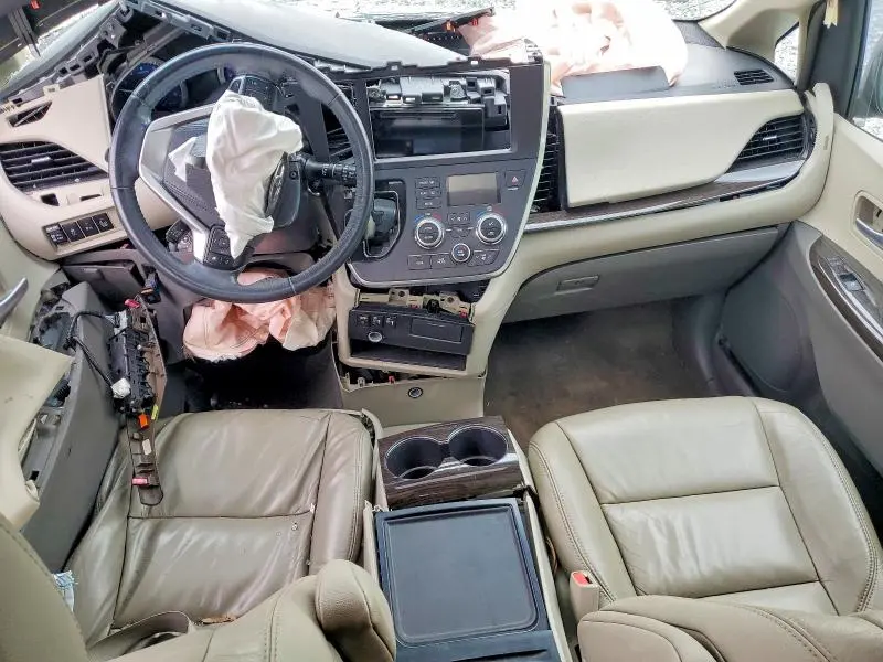 2016 TOYOTA SIENNA XLE 7-PASSENGER  