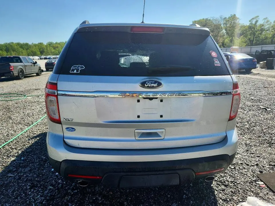 2011 FORD EXPLORER XLT  