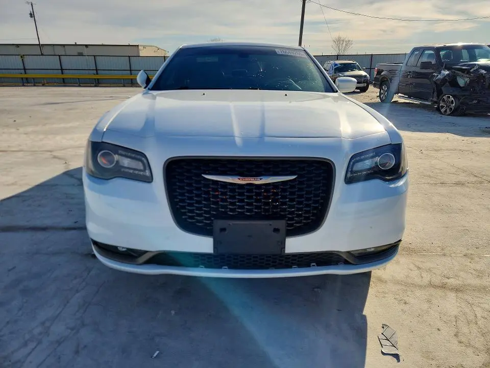 2016 CHRYSLER 300 S  
