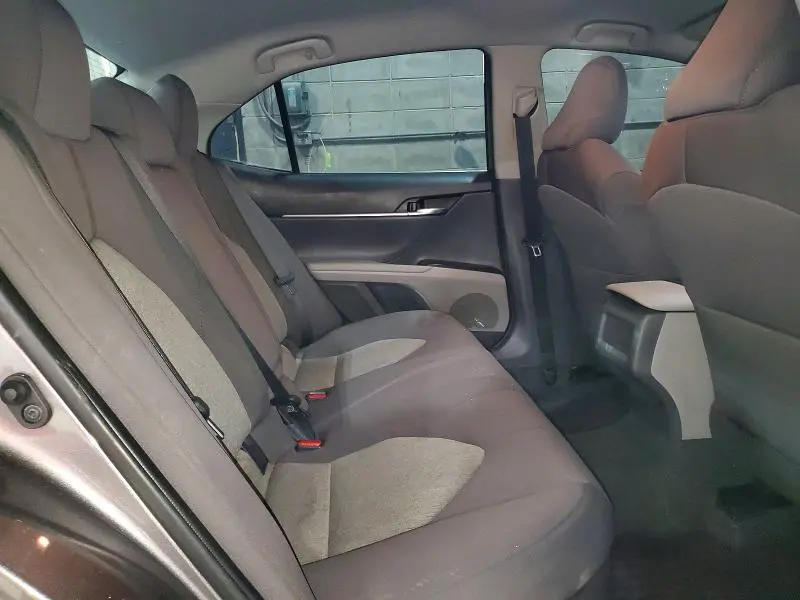 2019 TOYOTA CAMRY LE  