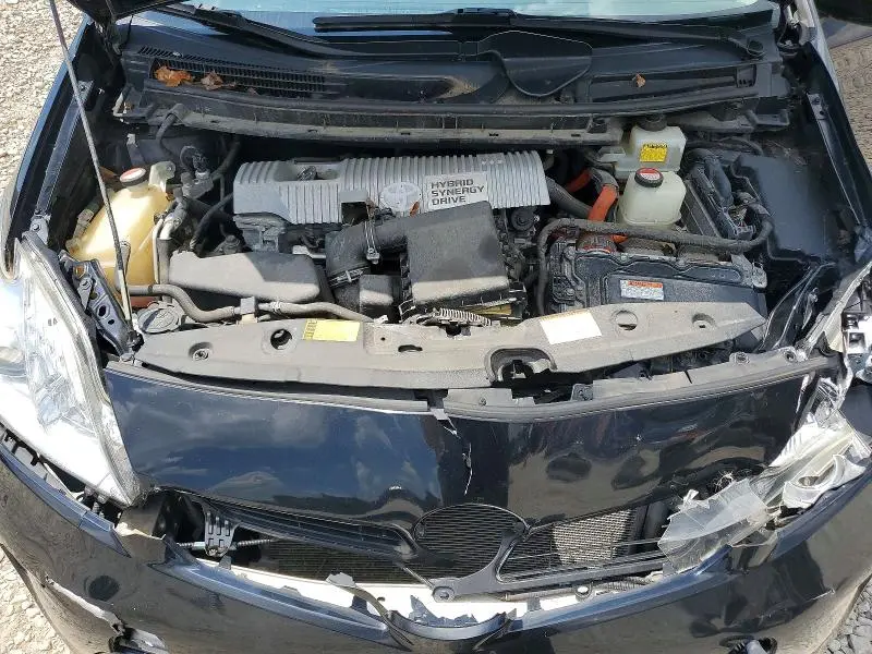 2015 TOYOTA PRIUS THREE  