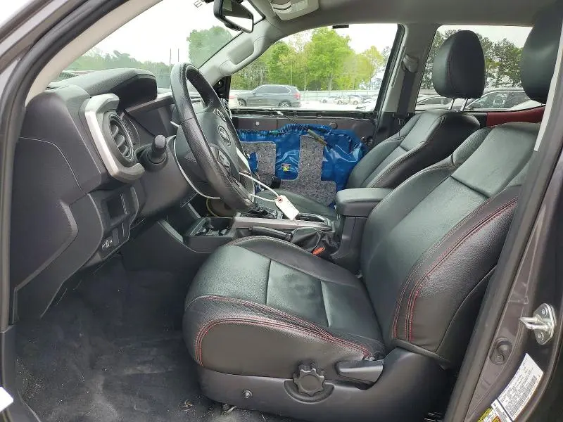 2017 TOYOTA TACOMA SR5 V6  