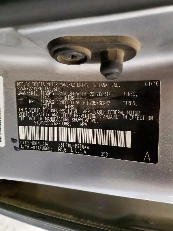 2016 TOYOTA SIENNA XLE 8-PASSENGER  
