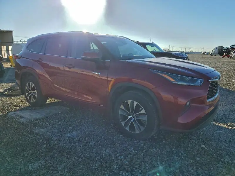 2021 TOYOTA HIGHLANDER HYBRID XLE  