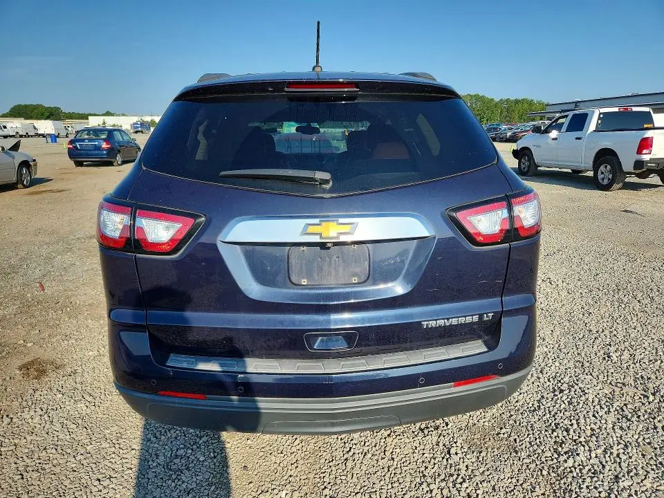 2015 CHEVROLET TRAVERSE LT  