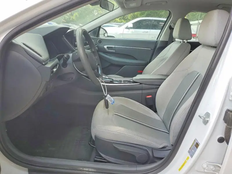 2021 HYUNDAI SONATA SE  