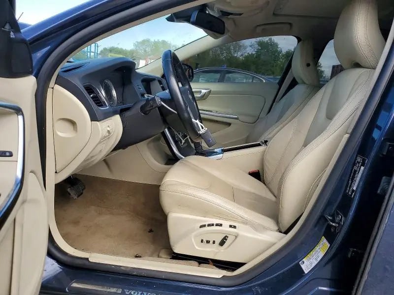 2013 VOLVO S60 T5  