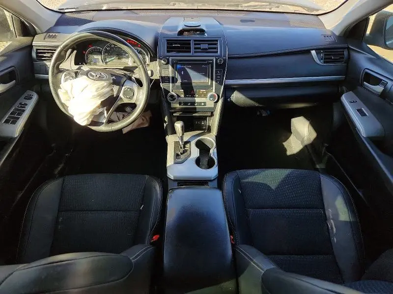 2013 TOYOTA CAMRY SE  
