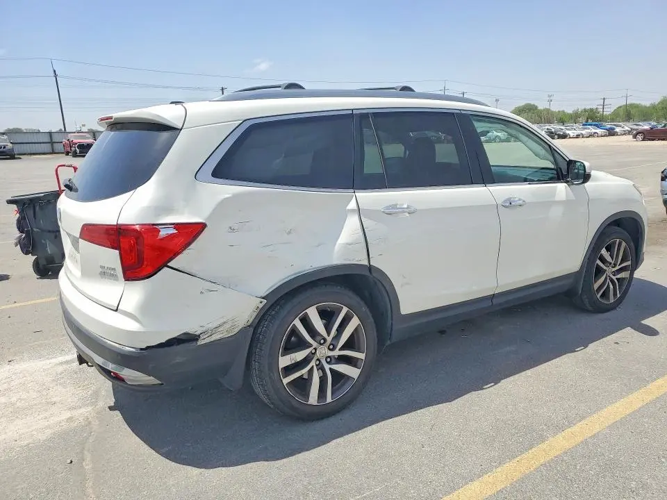 2017 HONDA PILOT ELITE  