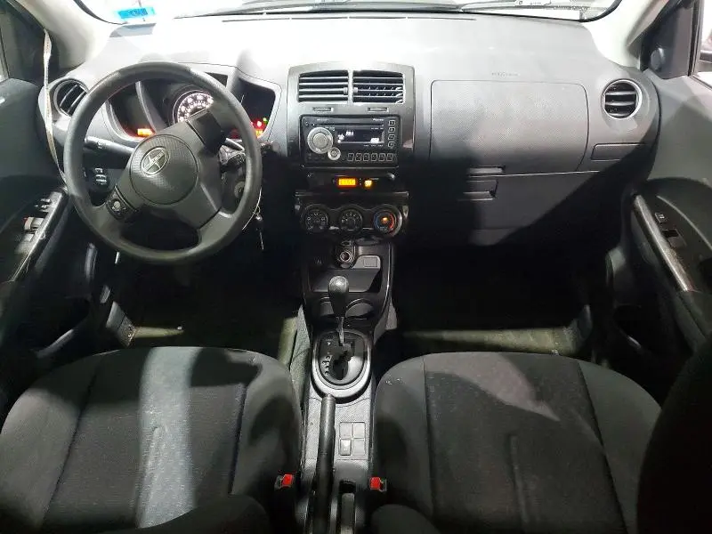 2010 TOYOTA SCION XD   