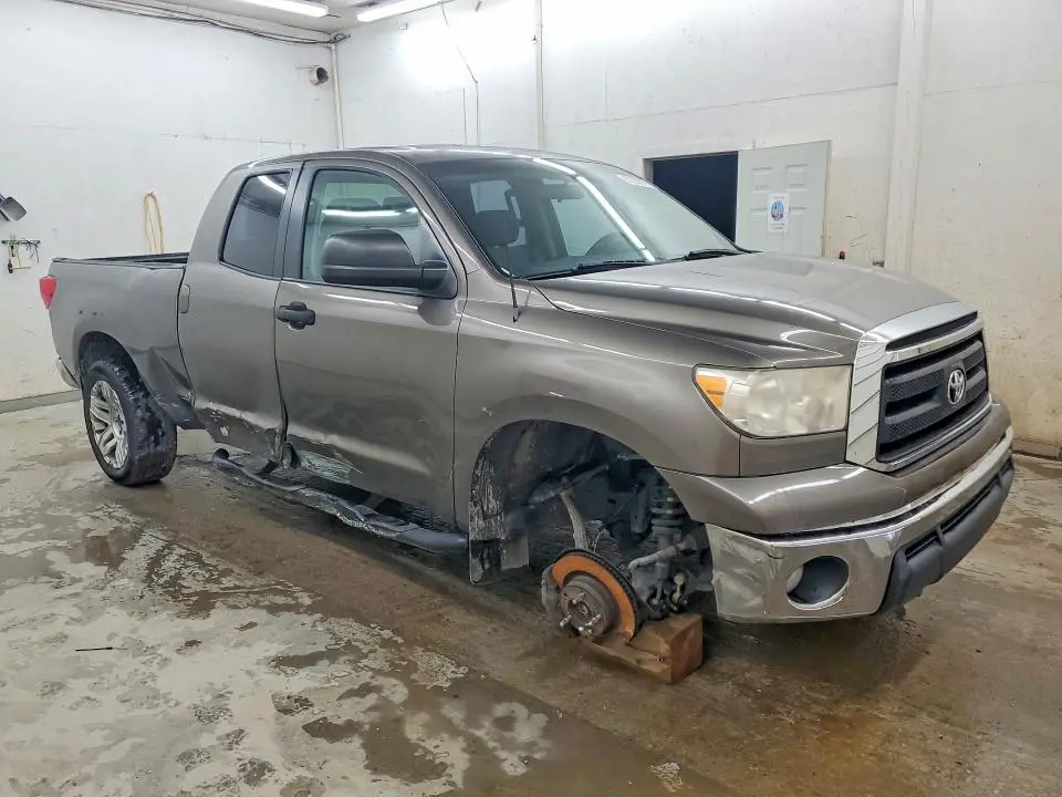 2010 TOYOTA TUNDRA DOUBLE CAB SR5  