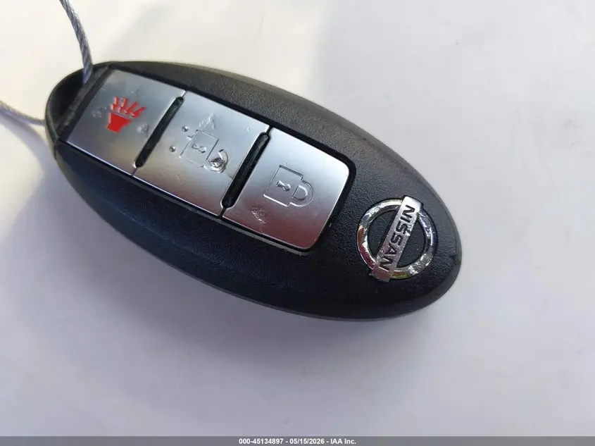 2015 NISSAN JUKE S
