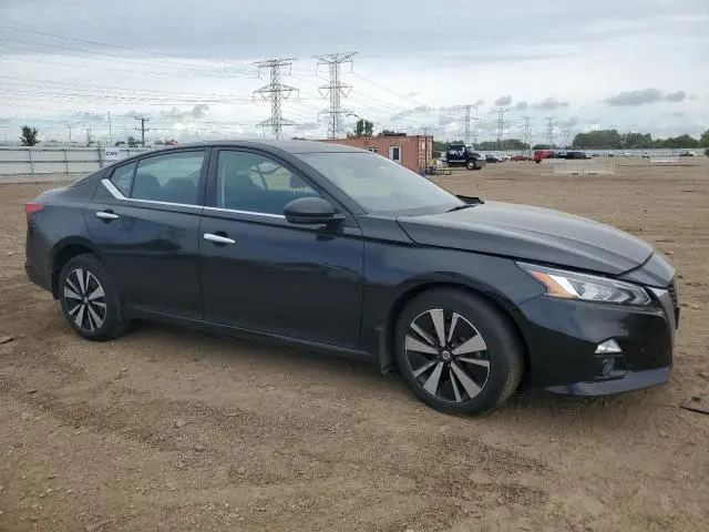 2019 NISSAN ALTIMA SV  