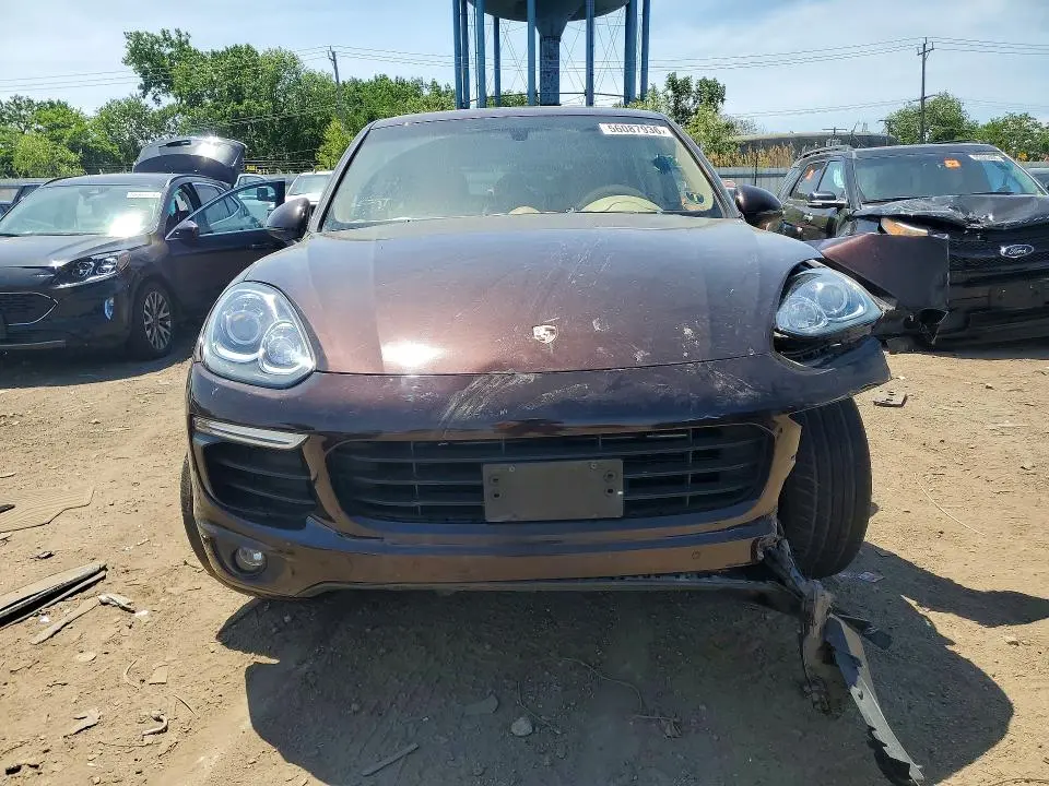 2016 PORSCHE CAYENNE   