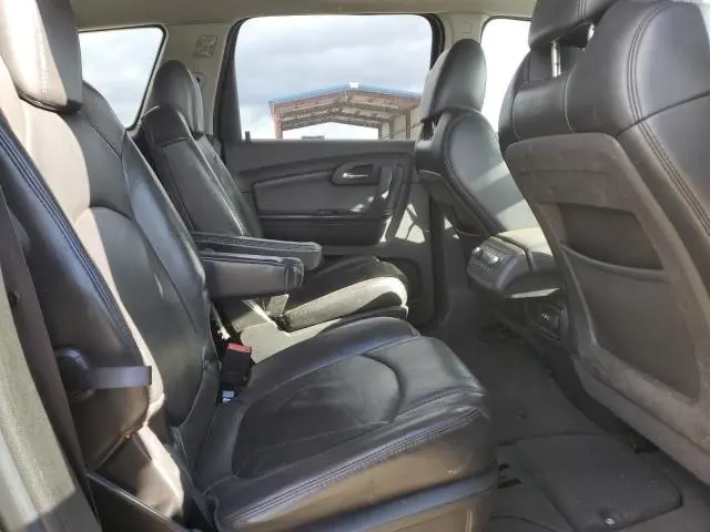 2010 CHEVROLET TRAVERSE LT  