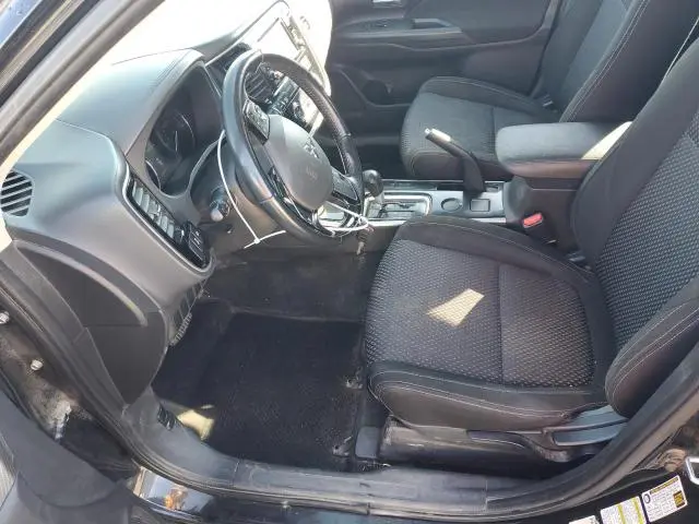 2017 MITSUBISHI OUTLANDER ES