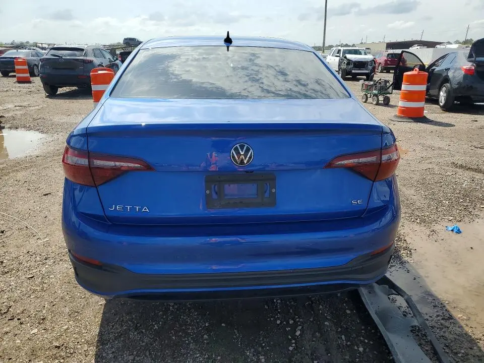2024 VOLKSWAGEN JETTA SE  