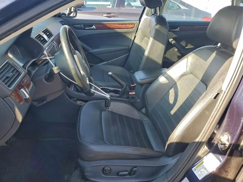 2013 VOLKSWAGEN PASSAT SEL  