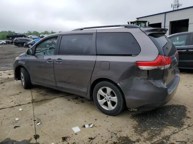 2011 TOYOTA SIENNA LE  