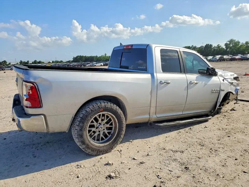 2017 RAM 1500 SLT  