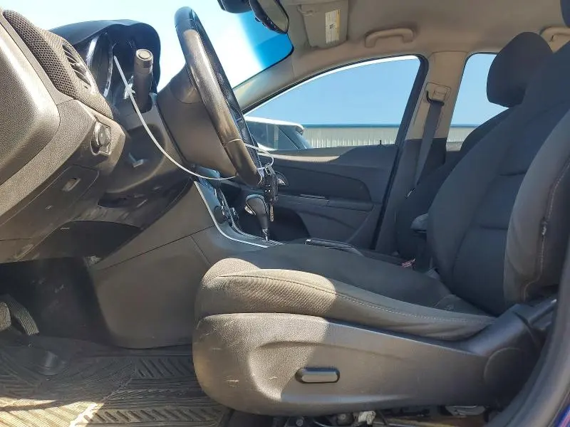 2012 CHEVROLET CRUZE LT  
