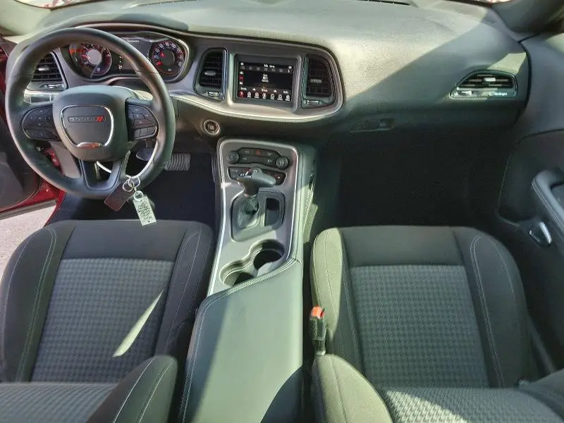 2022 DODGE CHALLENGER SXT  
