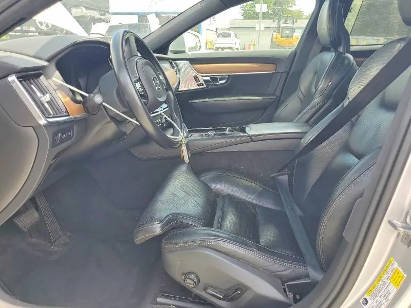 2020 VOLVO S90 T8 INSCRIPTION  