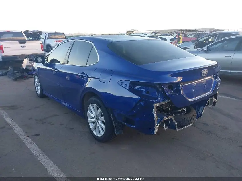 2018 TOYOTA CAMRY LE